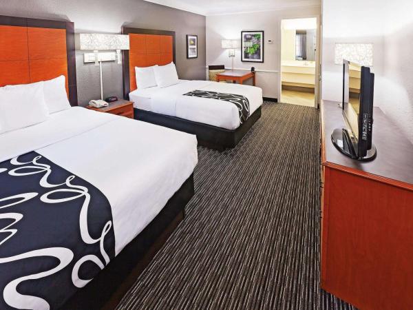 La Quinta Inn by Wyndham Dallas Uptown : photo 3 de la chambre chambre double avec 2 lits doubles - non-fumeurs