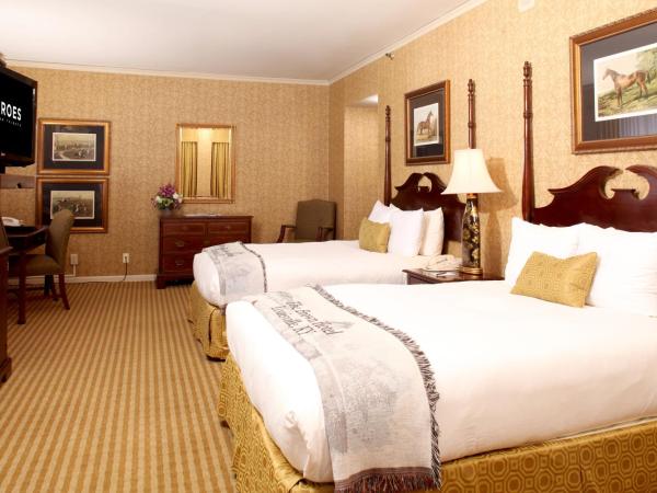 The Brown Hotel : photo 4 de la chambre club deluxe two double beds