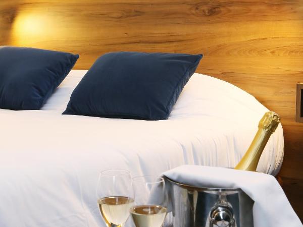 Hôtel Restaurant Les Grains d'Argent Dizy - Epernay : photo 8 de la chambre suite junior