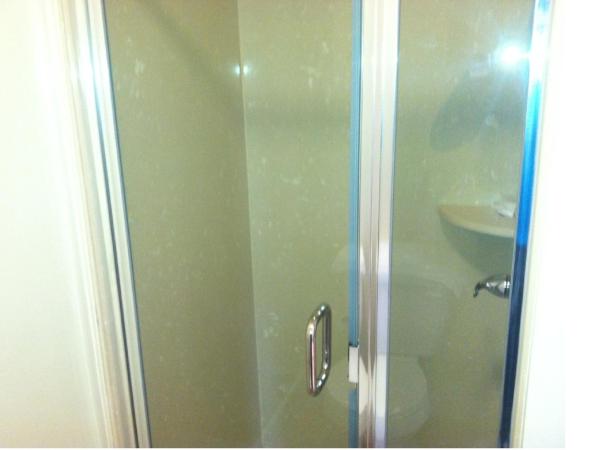 Europa Hotel : photo 7 de la chambre chambre lit queen-size avec salle de bains privative 