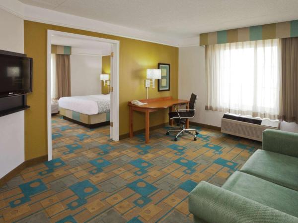 La Quinta by Wyndham Salt Lake City Airport : photo 2 de la chambre suite 1 chambre lit king-size - non-fumeurs