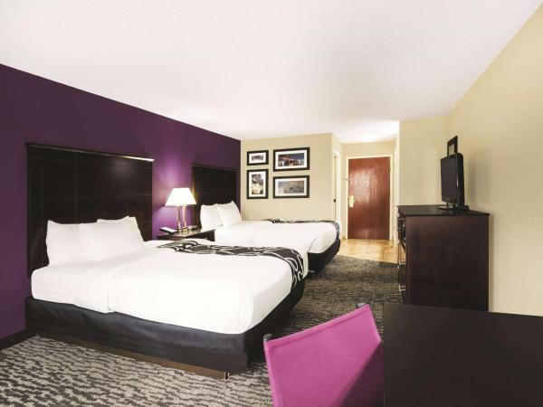 La Quinta Inn & Suites by Wyndham Louisville East : photo 4 de la chambre chambre deluxe avec 2 lits queen-size - non-fumeurs