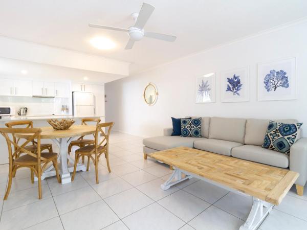 The White House Port Douglas : photo 8 de la chambre appartement 2 chambres avec balcon