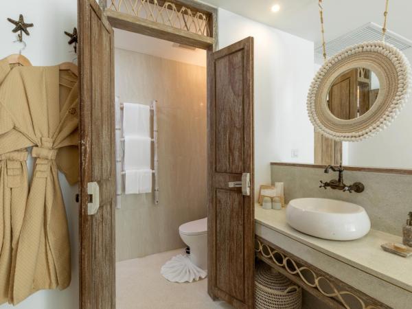 Eden Beach Khaolak Resort and Spa A Lopesan Collection Hotel - SHA Extra Plus : photo 7 de la chambre chambre supérieure