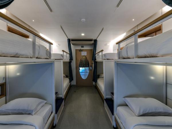 Indie Stays, BKC : photo 3 de la chambre lit dans dortoir mixte de 8 lits