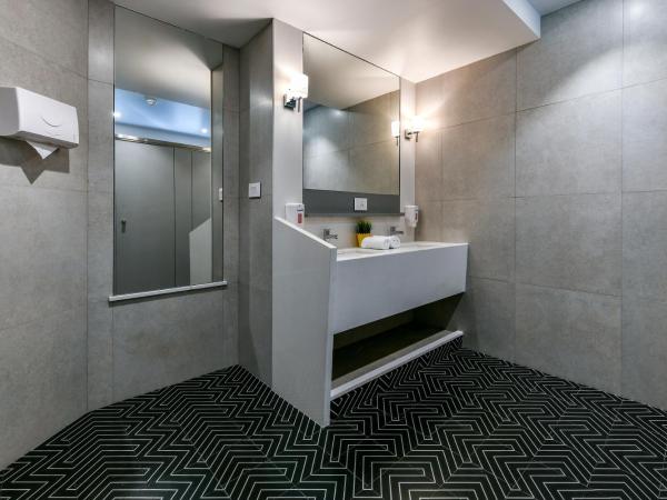 Indie Stays, BKC : photo 8 de la chambre lit superposé dans dortoir pour femmes