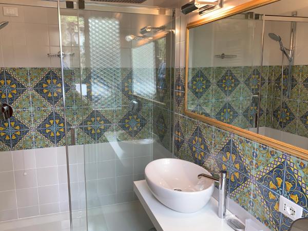 Hotel David : photo 5 de la chambre chambre double avec lit à baldaquin - rez-de-chaussée