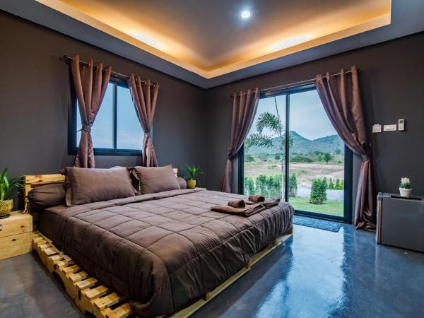 Hua Hin Lae I Aoon : photo 1 de la chambre chambre double - vue sur montagne
