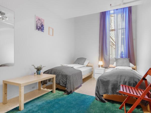 Fabryka : photo 4 de la chambre chambre double ou lits jumeaux Économique avec salle de bains commune