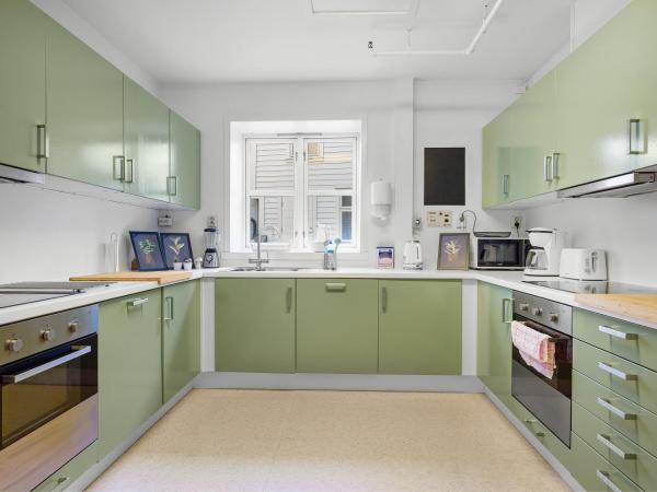 Fabryka : photo 1 de la chambre chambre double ou lits jumeaux Économique avec salle de bains commune