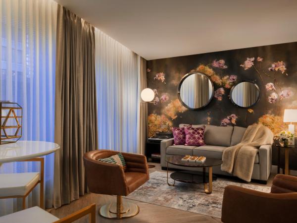 EXchange Hotel Vancouver : photo 2 de la chambre suite avec terrasse