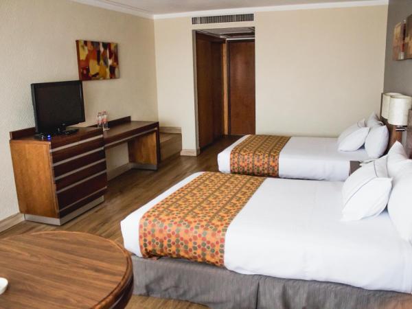 Hotel Mirage - Centro Histórico de Querétaro : photo 4 de la chambre chambre double avec 2 lits doubles