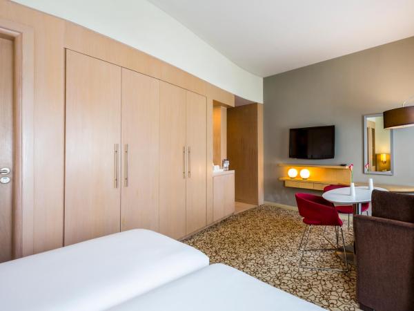 Novotel Suites Mall Avenue Dubai : photo 2 de la chambre suite lits jumeaux