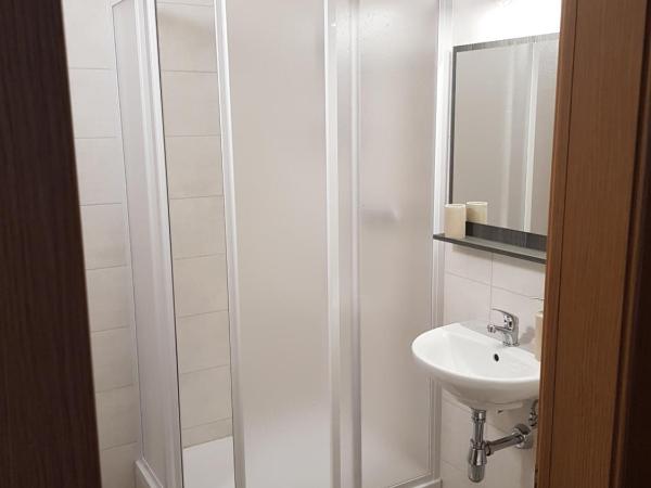 Pension U Dolezalu : photo 9 de la chambre chambre lits jumeaux