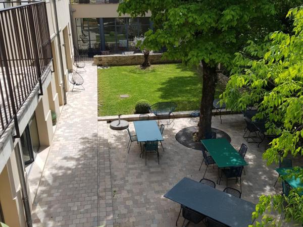 La Magnanerie de l'Isle B&B : photo 4 de la chambre suite junior avec terrasse