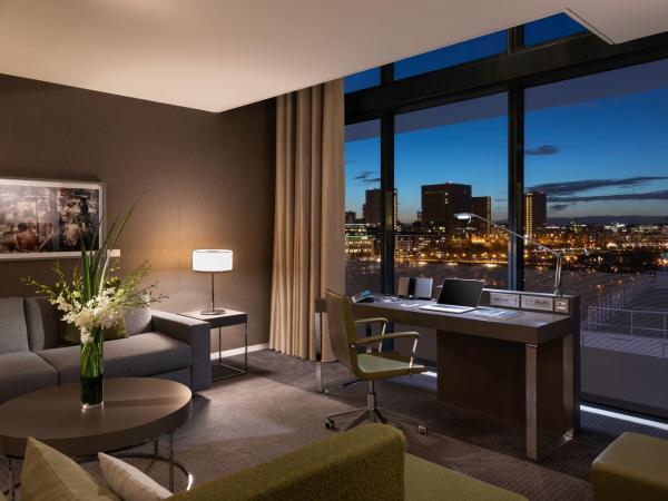 Pullman Paris Centre - Bercy : photo 10 de la chambre suite lit king-size en duplex avec vue panoramique