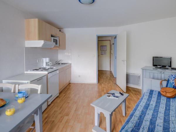 Vacancéole - Les Jardins de l'Amirauté : photo 8 de la chambre appartement 1 chambre (4 adultes)