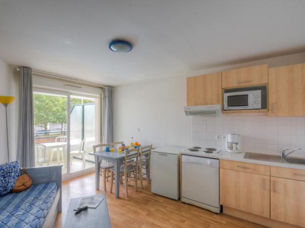 Vacancéole - Les Jardins de l'Amirauté : photo 4 de la chambre appartement 1 chambre (4 adultes)