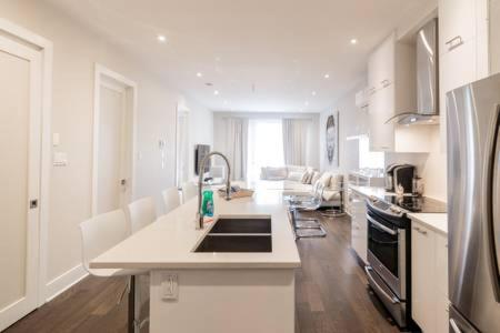 Parc Avenue Lofts : photo 4 de la chambre penthouse - p1-301