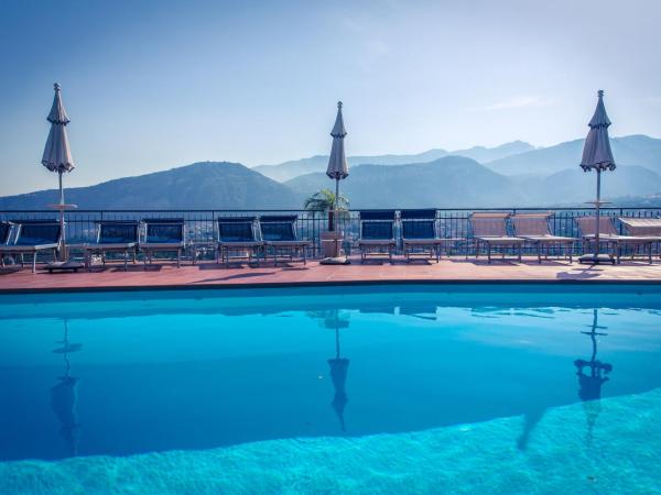 Hotel Cristina : photo 3 de la chambre appartement 2 chambres - annexe