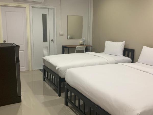 9TY hotel (ninety hotel) : photo 1 de la chambre chambre triple deluxe