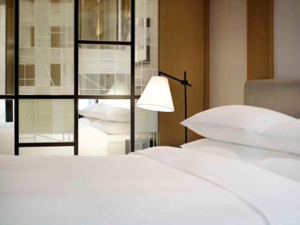 Grand Hyatt Seoul : photo 4 de la chambre chambre lit king-size - vue sur montagne