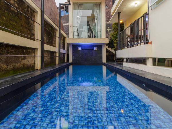 RedDoorz Premium @ Ampera Raya 2 : photo 1 de la chambre chambre double