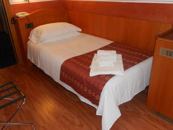 Hotel Amadeus E Teatro : photo 3 de la chambre chambre simple