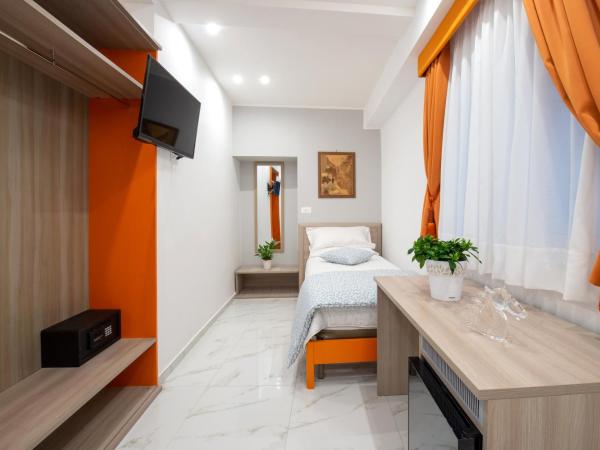 MAIN - Municipio : photo 1 de la chambre chambre simple