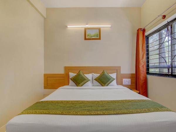 Itsy Hotels KES Residency : photo 4 de la chambre chambre double Économique