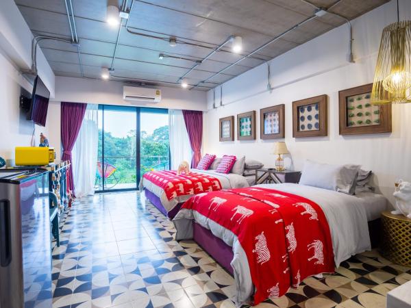 River Art Hotel : photo 2 de la chambre chambre triple deluxe