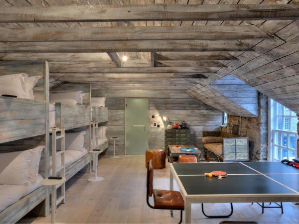 Stay Central Hotel : photo 8 de la chambre private dorm - the ultimate party room