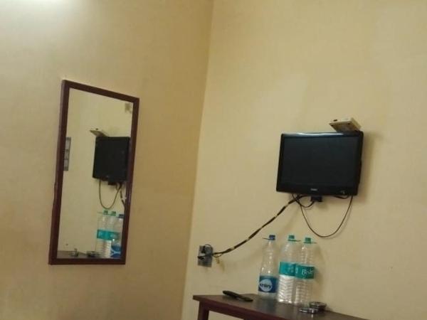 Narendra niketan : photo 1 de la chambre family double room - indian nationals only 