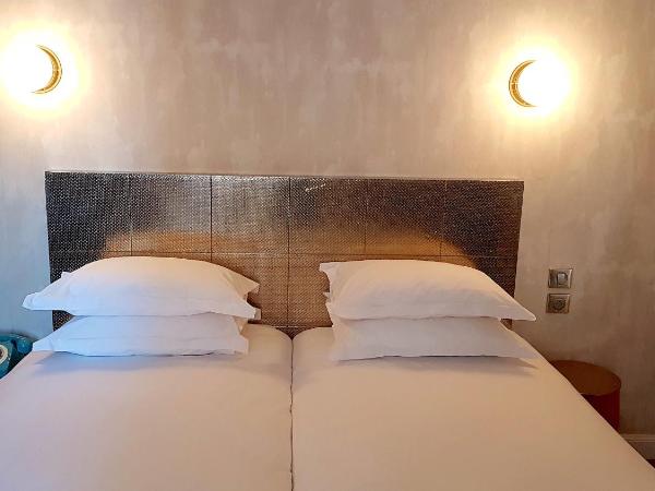 Hôtel L'orque Bleue : photo 1 de la chambre chambre lits jumeaux