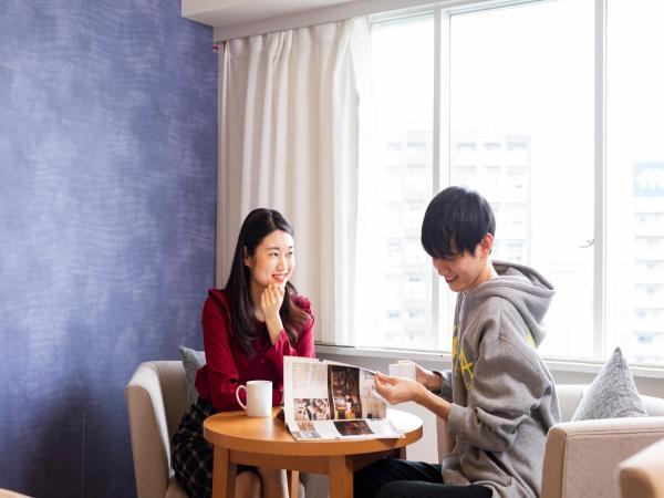 Nishitetsu Inn Fukuoka : photo 2 de la chambre chambre lits jumeaux avec vue sur la rivière - non-fumeurs