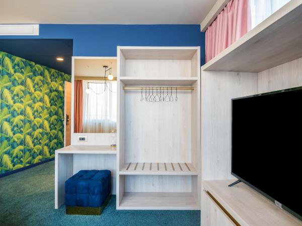 Priska Med Luxury Rooms : photo 8 de la chambre chambre double ou lits jumeaux supérieure avec terrasse