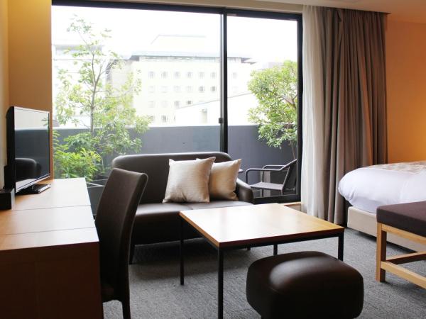 Villa Sanjomuromachi KYOTO : photo 2 de la chambre chambre double avec balcon