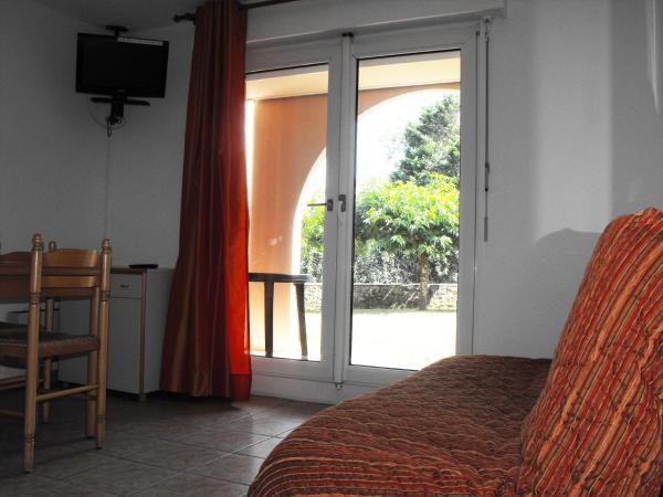 Mer et Golf : photo 2 de la chambre appartement 1 chambre - vue sur golf (2 adultes + 2 enfants)