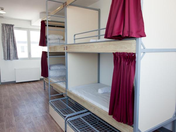 St Christopher's Inn Paris - Gare du Nord : photo 4 de la chambre lit dans dortoir de 4 lits avec salle de bains commune