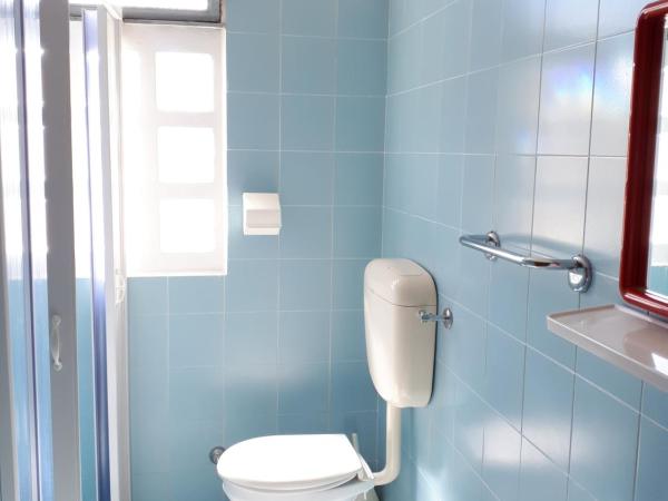 Hotel Villa Dina : photo 5 de la chambre chambre familiale avec balcon