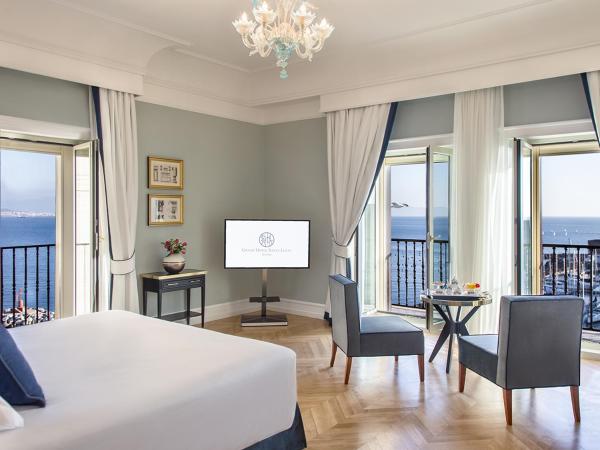 Grand Hotel Santa Lucia : photo 2 de la chambre suite - vue sur mer