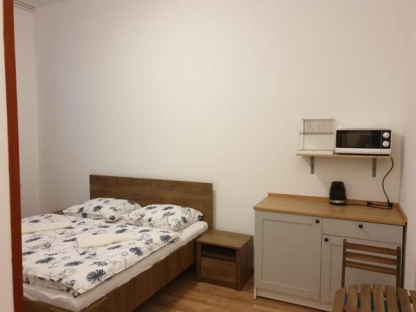 Guest House Orczy Park : photo 6 de la chambre chambre standard lit queen-size