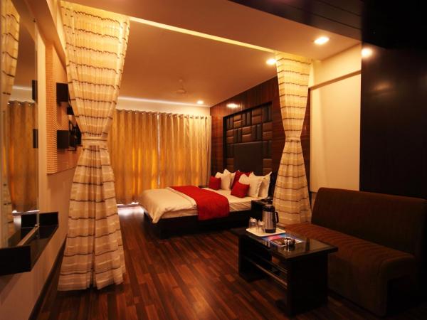 Hotel Furaat Inn : photo 4 de la chambre suite