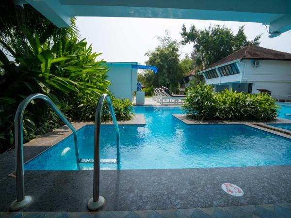Nihara Resort and Spa Cochin : photo 4 de la chambre meandering pool cottage