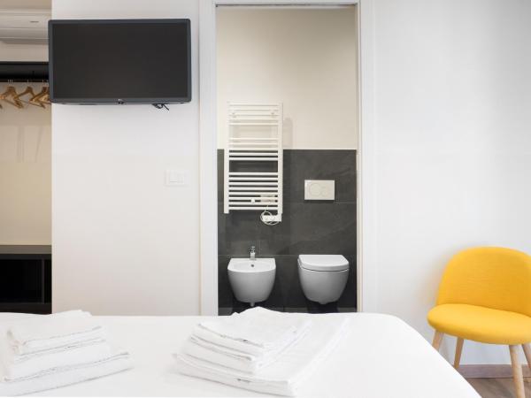 ParcoSantaTeresa Suites LOC-02279 : photo 5 de la chambre chambre double avec salle de bains privative