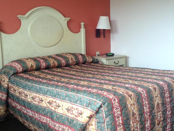 New Orleans Inn : photo 2 de la chambre chambre lit queen-size 