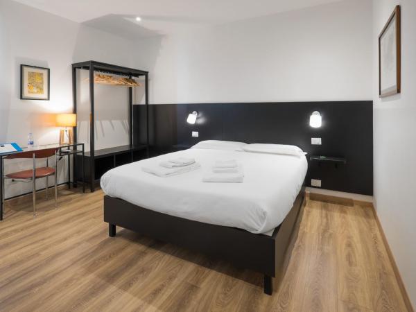 ParcoSantaTeresa Suites LOC-02279 : photo 4 de la chambre chambre double avec salle de bains privative