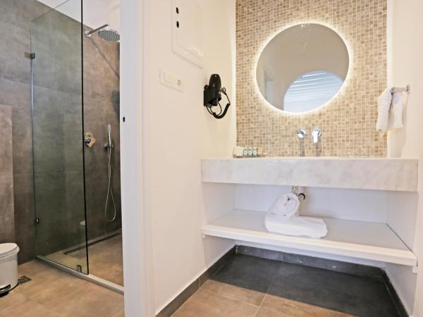 Morfoula's Studios : photo 10 de la chambre studio supérieur (3 adultes)