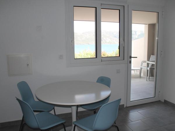 Résidence Les Pavillons du Belvédère : photo 7 de la chambre appartement - vue sur mer