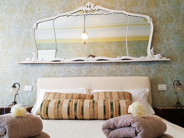 Miglioranzi Rooms : photo 6 de la chambre suite avec balcon